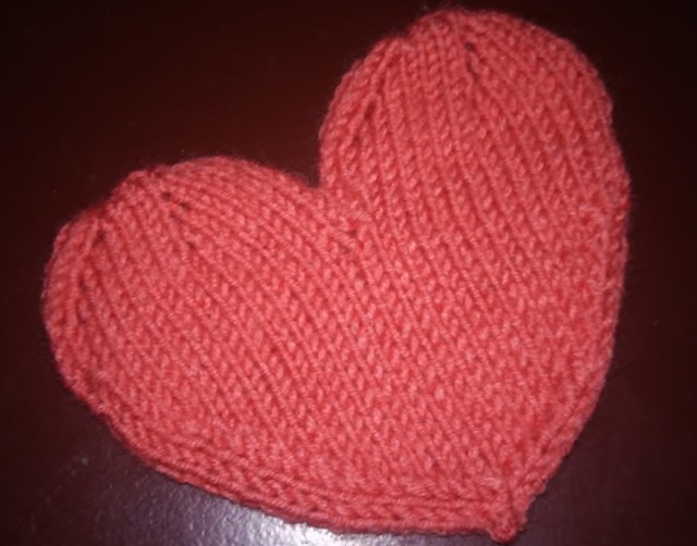 В`яжемо валентинку спицями В`яжемо вале/vyazhemo-valentynku-spytsyamy/тинку спицями