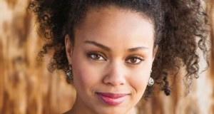 В’язаний кардиган спицями