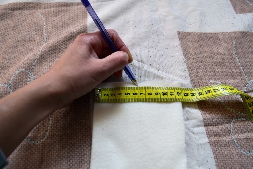 Як викроїти і вшити підкладк/yak-vikroiti-i-vshiti-pidkladku-iz-flisu-u-vyazanu-shapochku-z-vushkami/ із флісу у в’язану шапочку з вушками - 10