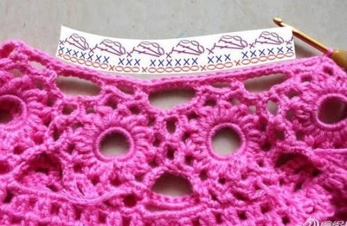 Туніка на круглій кокетці з/tunika-na-kruglij-koketci-z-kvitkovix-motiviv/ квіткових мотивів - 18