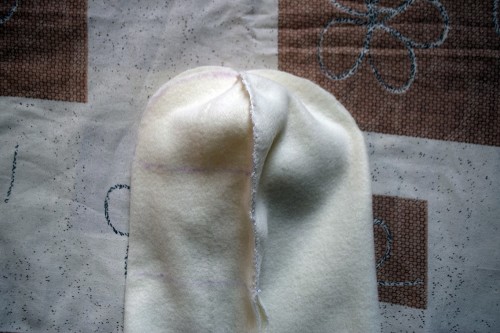 Як викроїти і вшити підкладк/yak-vikroiti-i-vshiti-pidkladku-iz-flisu-u-vyazanu-shapochku-z-vushkami/ із флісу у в’язану шапочку з вушками - 19