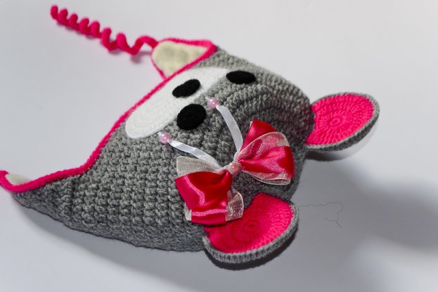 Як викроїти і вшити підкладку із флісу у в’язану шапочку з вушками Як викроїти і вшити підклад/yak-vikroiti-i-vshiti-pidkladku-iz-flisu-u-vyazanu-shapochku-z-vushkami/ку із флісу у в’язану шапочку з вушками