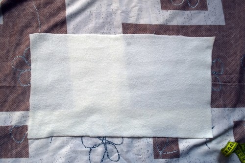 Як викроїти і вшити підкладку/yak-vikroiti-i-vshiti-pidkladku-iz-flisu-u-vyazanu-shapochku-z-vushkami/ із флісу у в’язану шапочку з вушками - 7