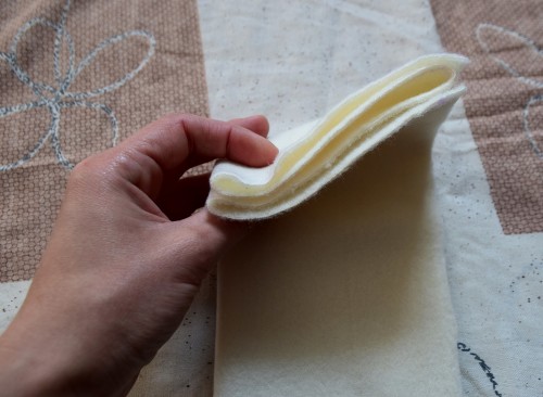 Як викроїти і вшити підкладку/yak-vikroiti-i-vshiti-pidkladku-iz-flisu-u-vyazanu-shapochku-z-vushkami/ із флісу у в’язану шапочку з вушками - 8