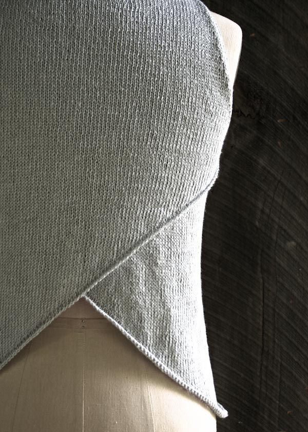 В'язана асиметрична безрукавка спицями - 13