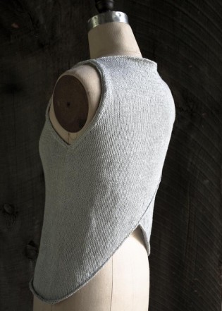 В'язана асиметрична безрукавка спицями - 19