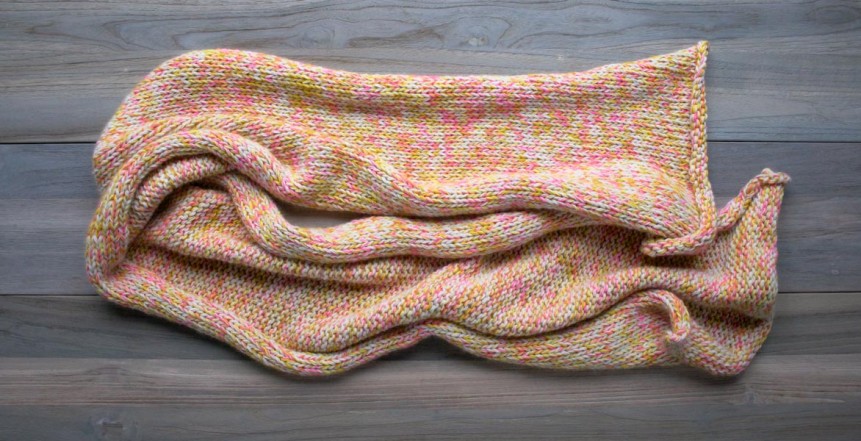 В'язаний шарф з меланжевої пряжі спицями - 1