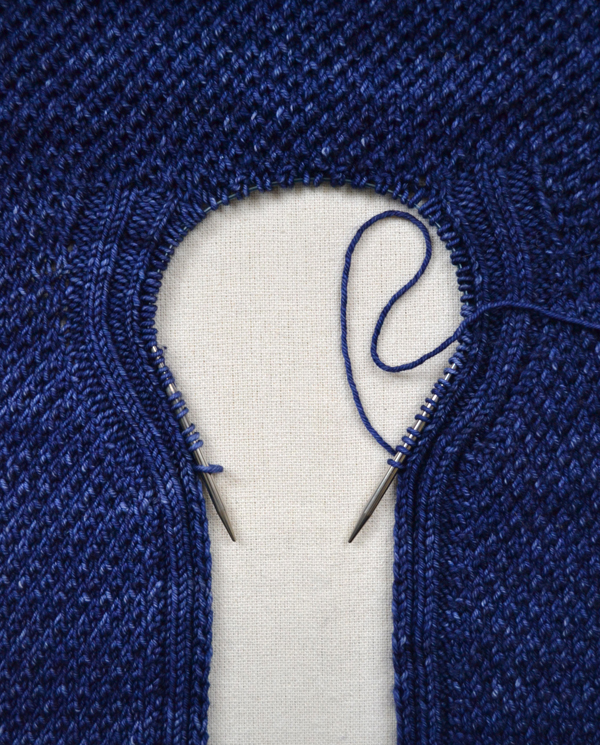 В'язаний шарф-светер спицями - 6