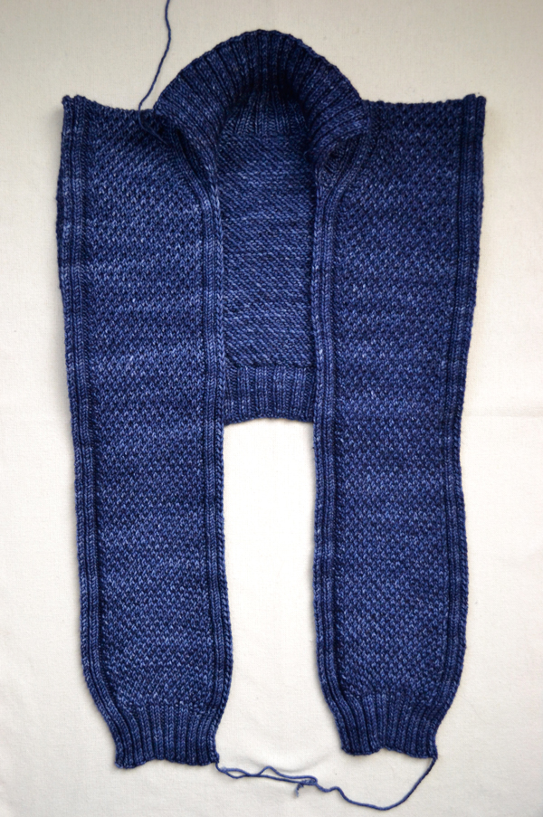 В'язаний шарф-светер спицями - 7