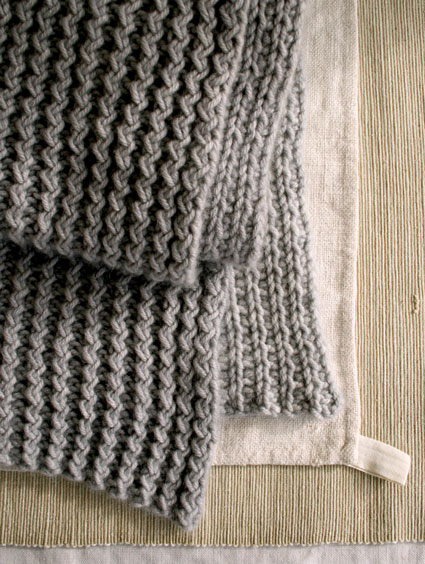 Теплий зимовий шарф спицями - 3