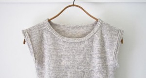 Проста жилетка (безрукавка) спицями для початківців В'язана проста безрукавка -/azhurna-shapochka-spicyami/ 1