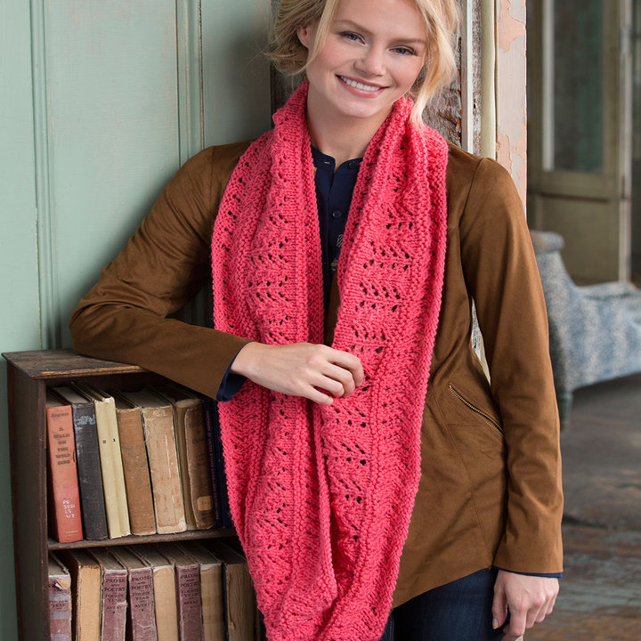 В'язаний ажурний снуд спицями - 2