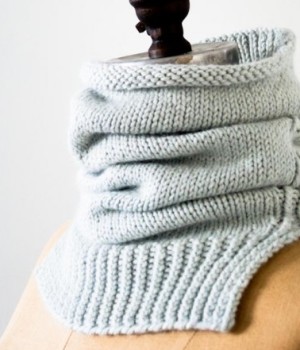 В'/sharf-komirec-spicyami/заний комірець спицями