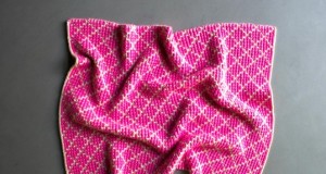 Коцик з жак/category/articles/vyazannya-spicyami/page/4/рдовим геометричним візерунком - 1