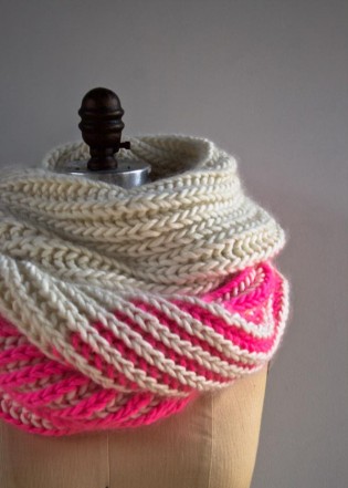 Шарф англійською резинкою у два кольори - 7