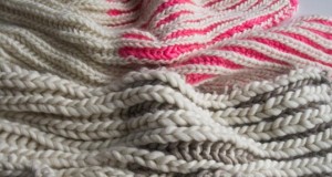 Шарф англійською резинкою у два кольори Шарф англійською р/category/articles/vyazannya-spicyami/page/7/зинкою у два кольори