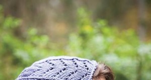 Ажурна шапочка спицями В'язана шапочка з ажурним/yak-obrati-pryazhu-dlya-vyazannya/ візерунком - 2