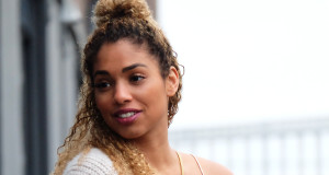 В'язаний об'ємний /category/articles/page/3/светрик у весняному гардеробі - 16