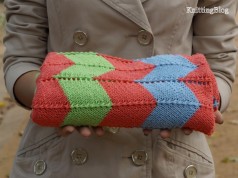 В'язаний дитячий пледик "Кол/ьрові зігзаги" - 1