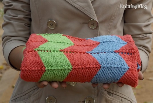 В’язаний дитячий плед спицями В'язаний дитячи/category/majster-klasi/vyazannya-spicyami-majster-klasi/й пледик "Кольрові зігзаги" - 1